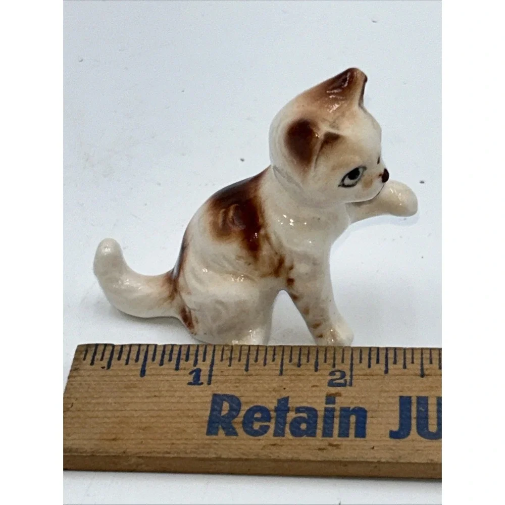 Vintage Goebel Porcelain Cat Figurine RARE
